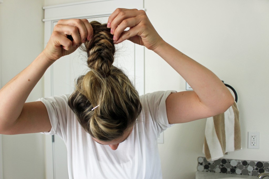 make a braid messy