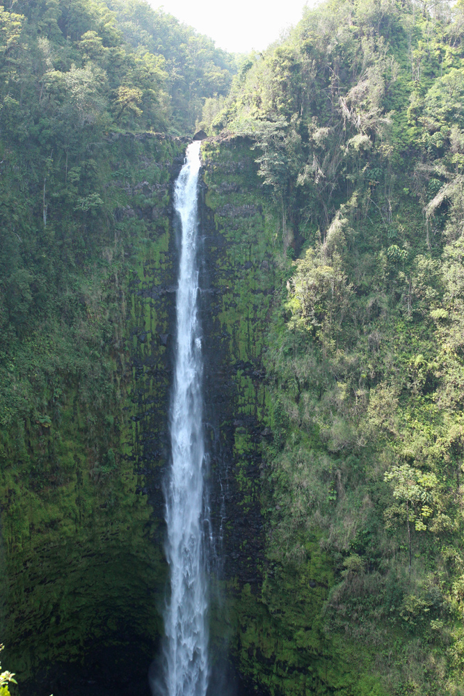 hawaii waterfall