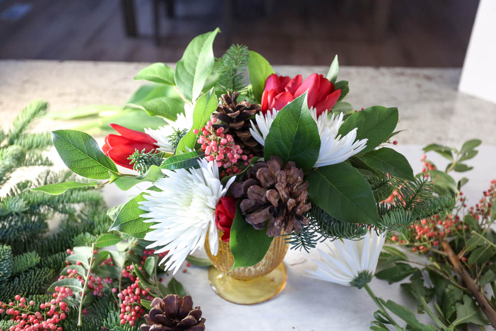 how to make a holiday centerpiece