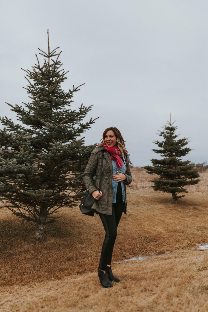 winter pregnancy outfit