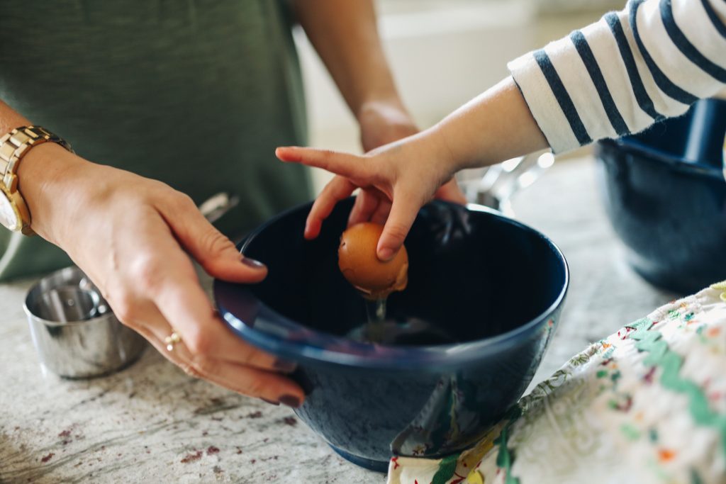 how to cook with toddler