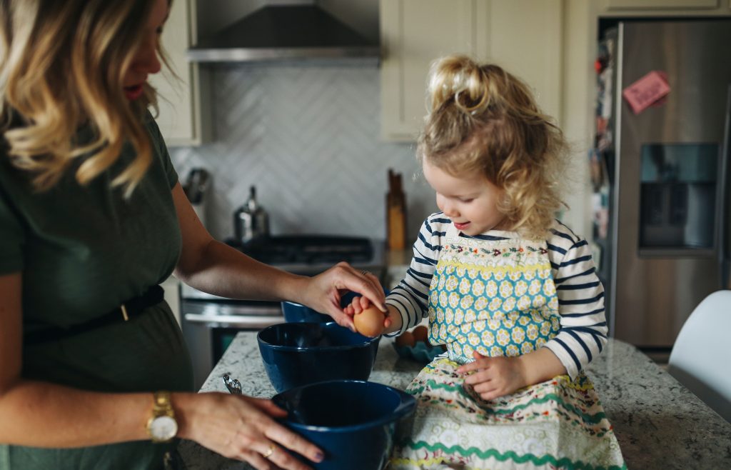 how to cook with toddler