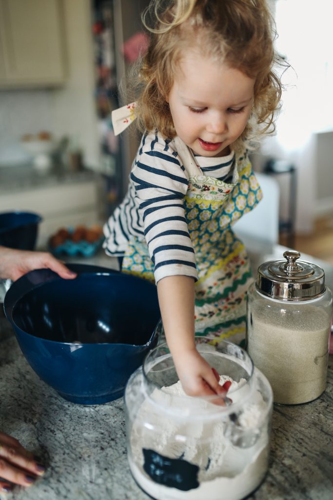 how to cook with toddler