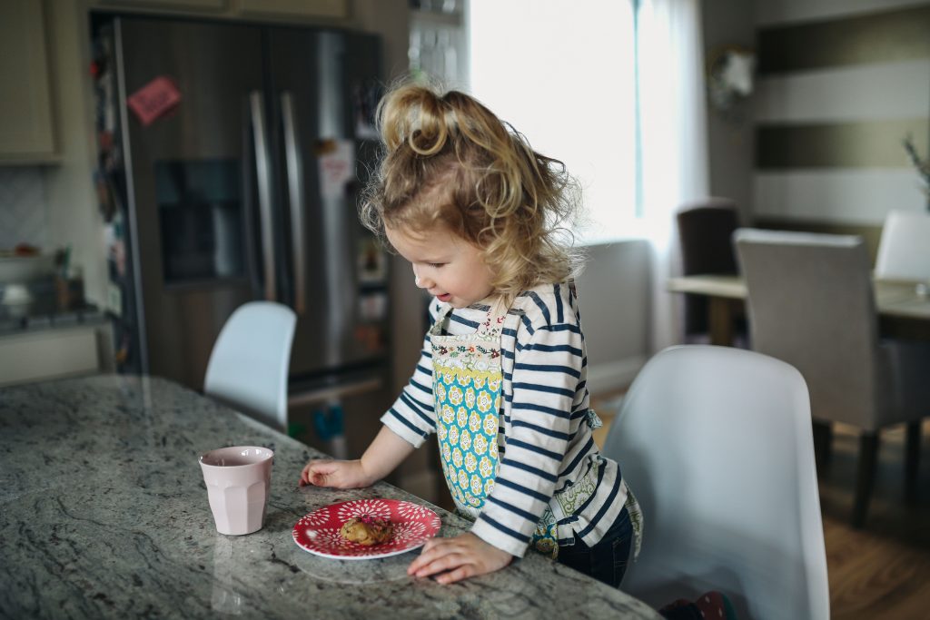 how to cook with toddler