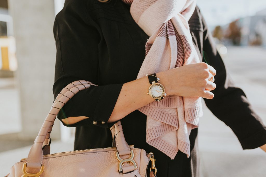 blush and black casual fall style