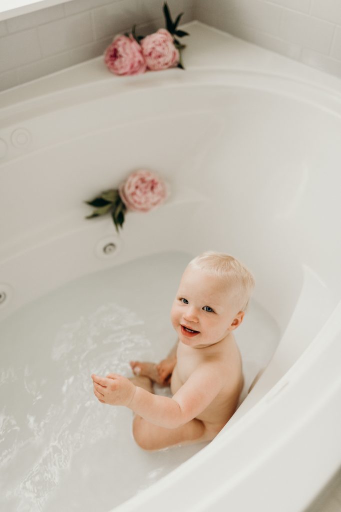 baby flower bath