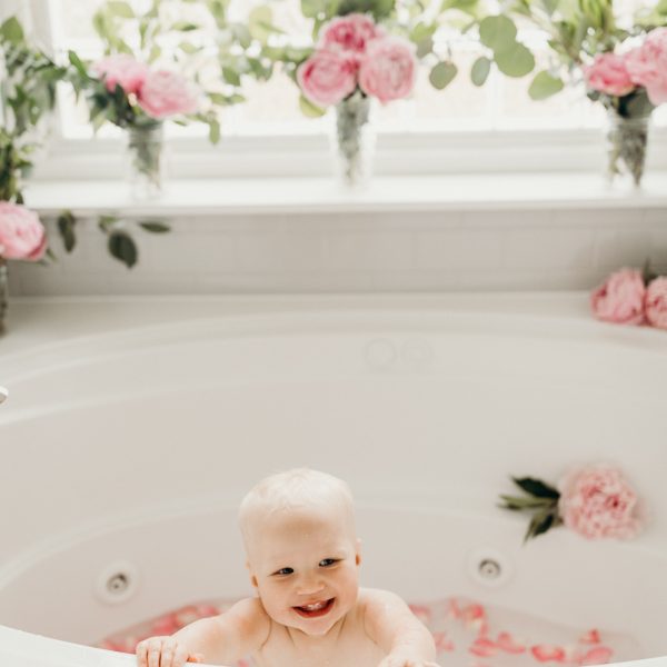 baby flower bath